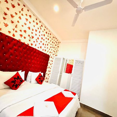 Airport Transit Kings Hotel Катунаяка Экстерьер фото