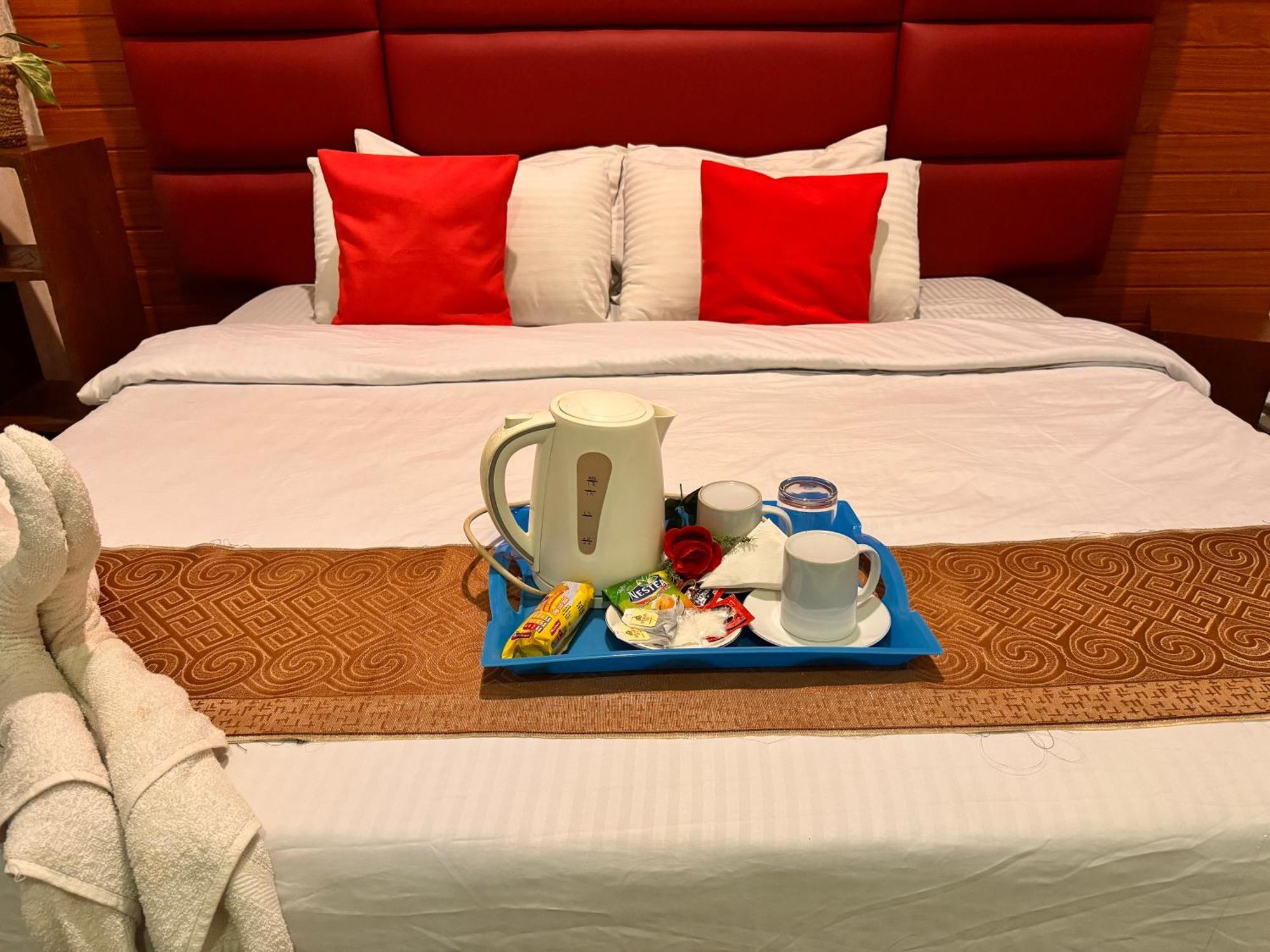 Airport Transit Kings Hotel Катунаяка Экстерьер фото